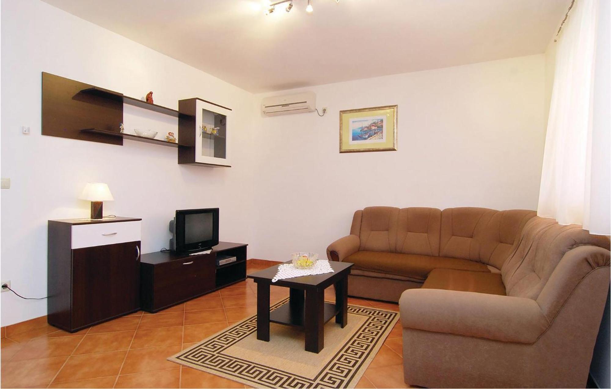 2 Bedroom Nice Apartment In فير المظهر الخارجي الصورة
