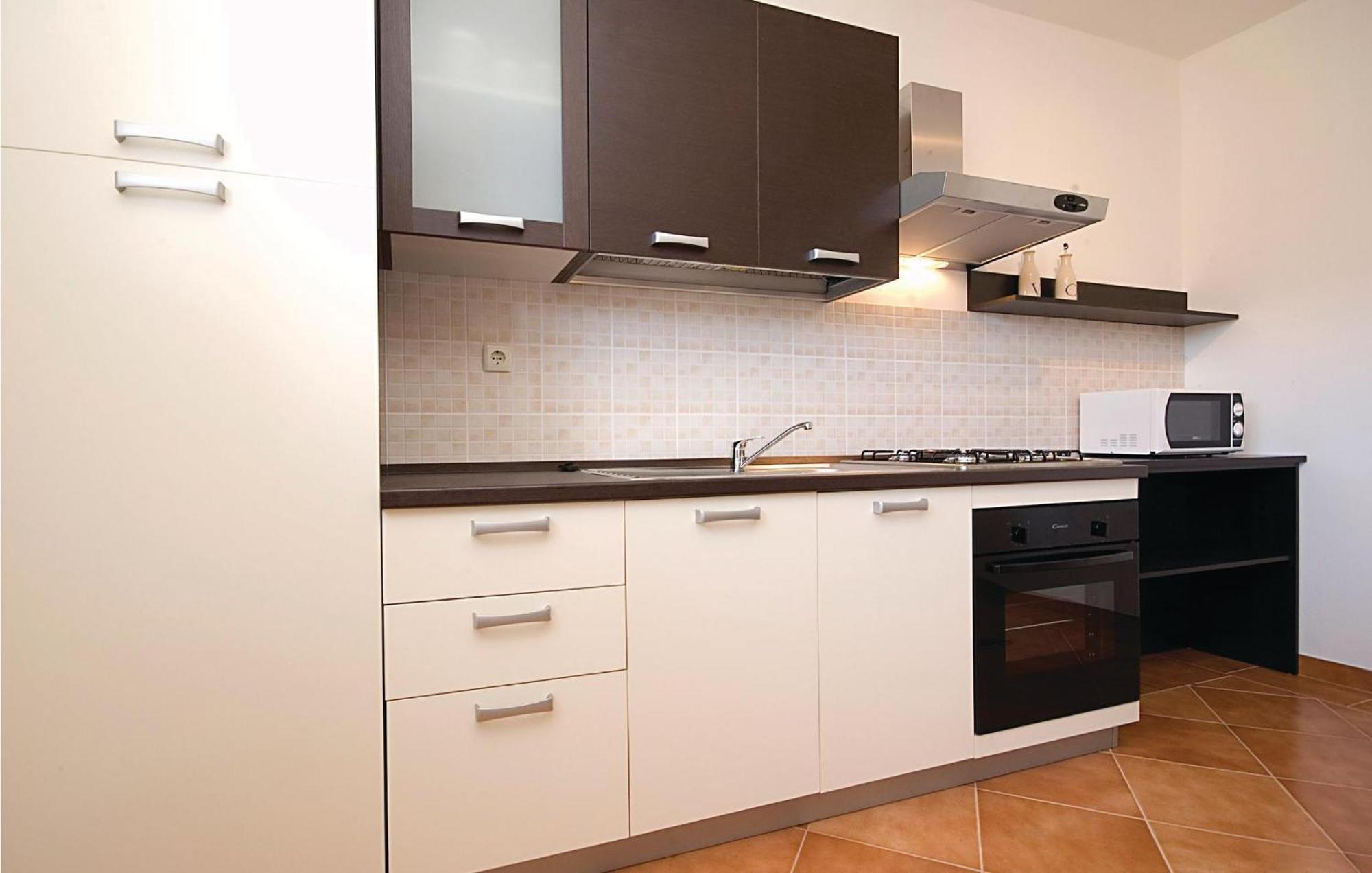 2 Bedroom Nice Apartment In فير المظهر الخارجي الصورة