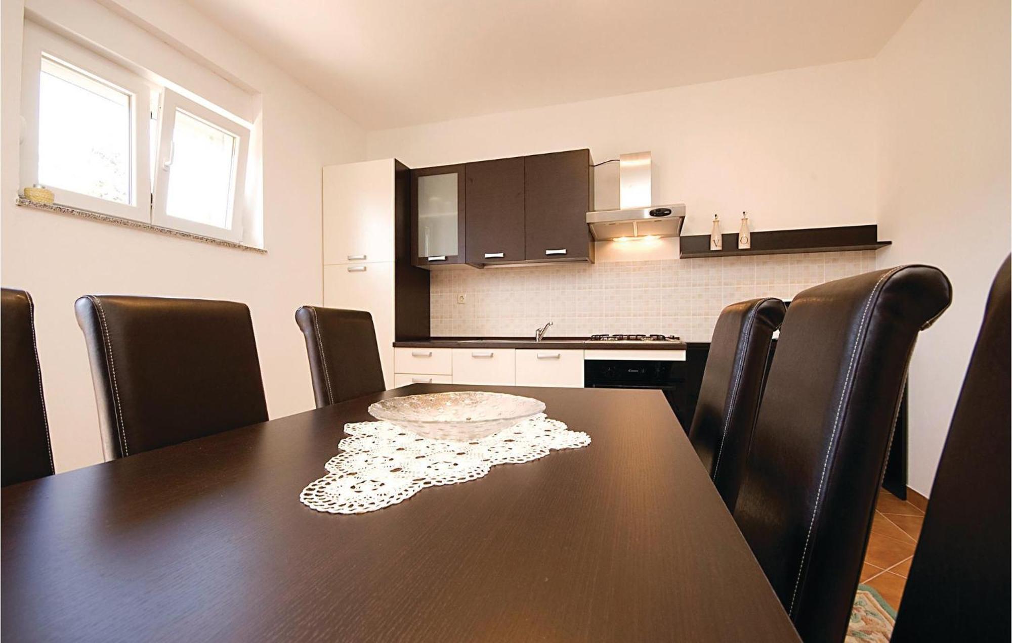 2 Bedroom Nice Apartment In فير المظهر الخارجي الصورة